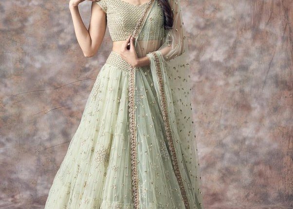 Sarees and. Lehengas- Which Traditional Outfit to Choose for Your Next Party